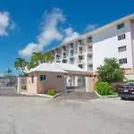 Nassau Harbour Cozy 2 Bedroom Condo